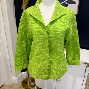 Great Cavalier Lime Green Textured Women's Top size Medium
